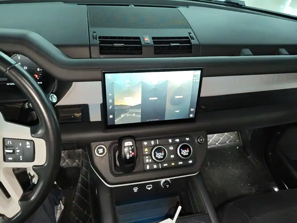 Land Rover Defender — миниатюра 13