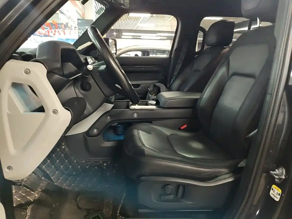 Land Rover Defender — миниатюра 15