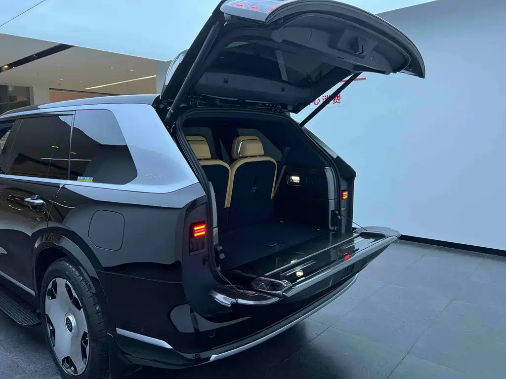 Zeekr 9X — миниатюра 37