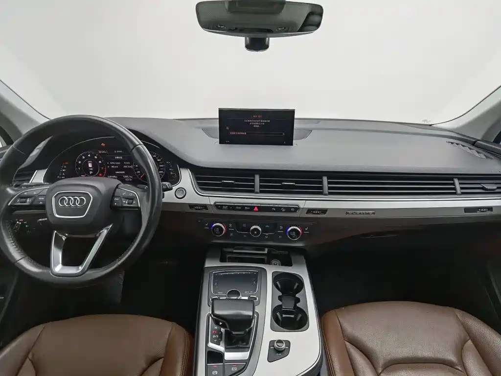 Audi Q7 — миниатюра 5