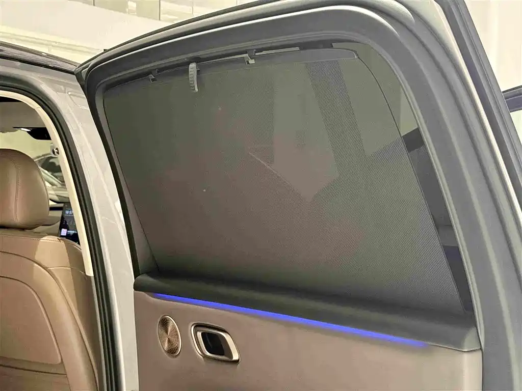 Li Auto Li i8 — миниатюра 17