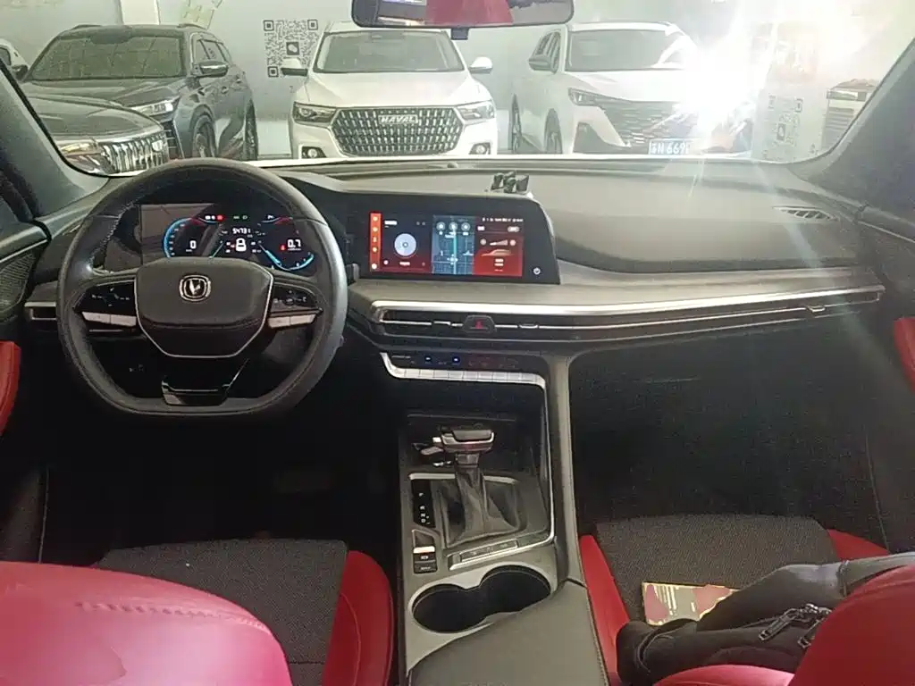 Changan CS35PLUS — миниатюра 10