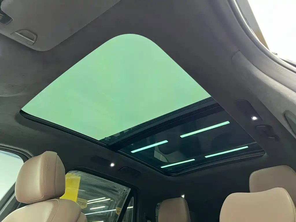 NIO ES8 — миниатюра 17
