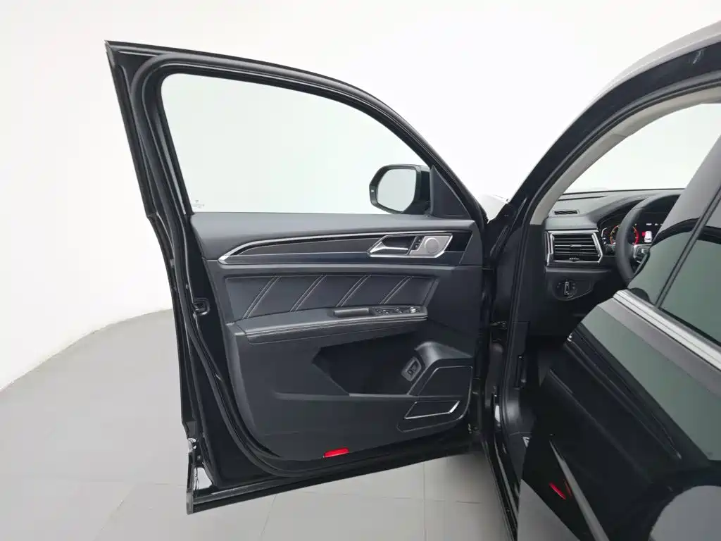Volkswagen Teramont — миниатюра 8