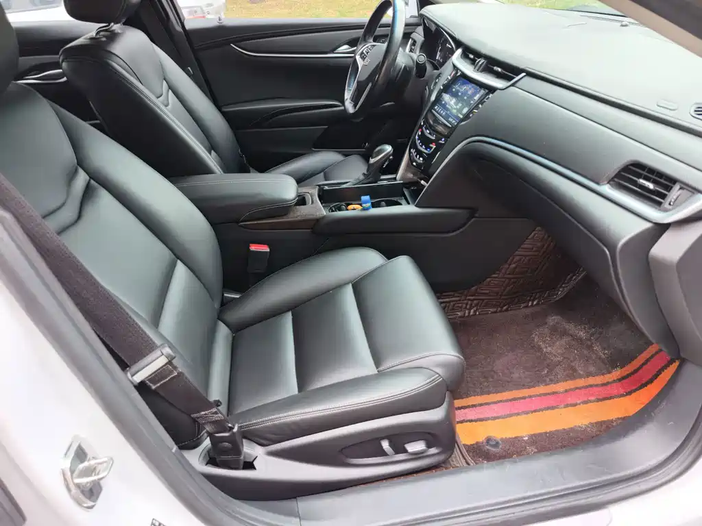 Cadillac XTS — миниатюра 8