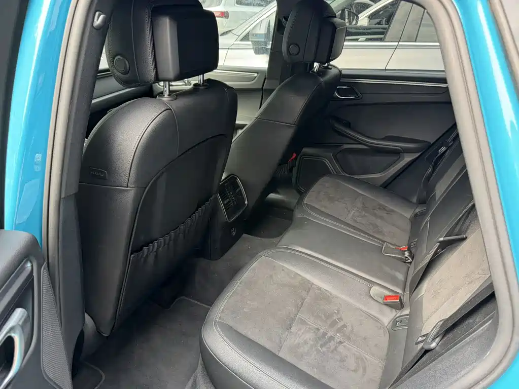 Porsche Macan — миниатюра 6