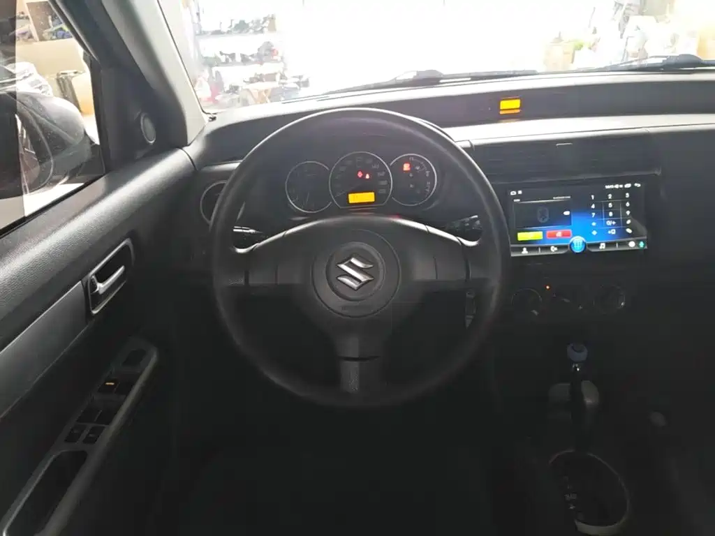 Suzuki Swift — миниатюра 11