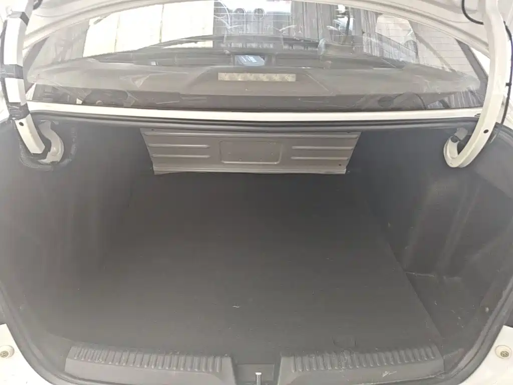 Volkswagen Jetta — миниатюра 19