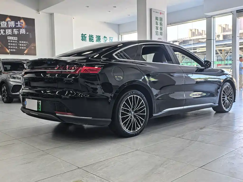BYD Han — миниатюра 17