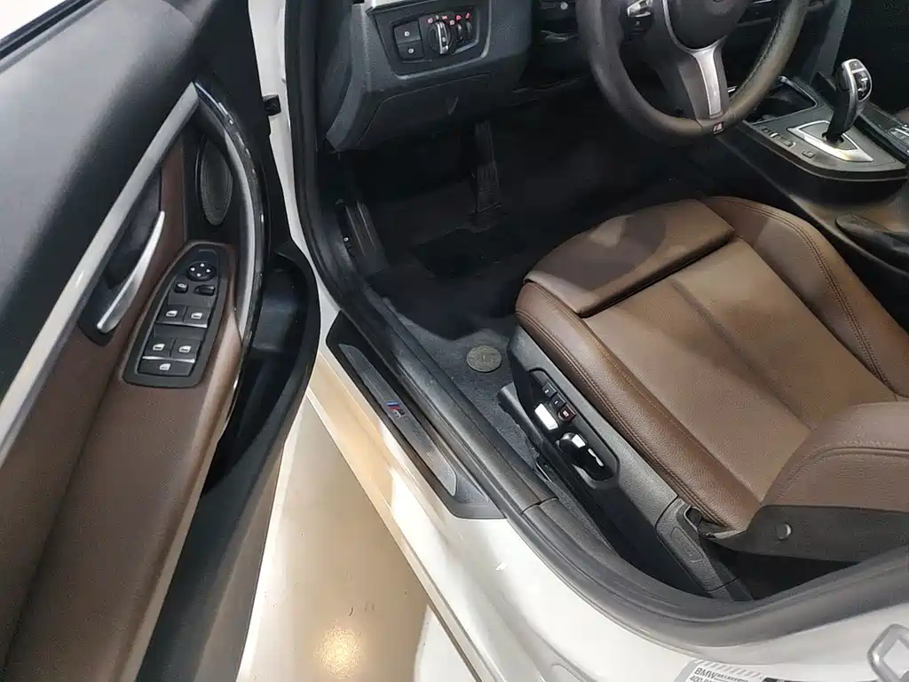 BMW 3 Series — миниатюра 4