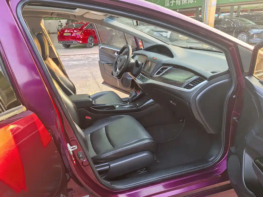 Honda Jade — миниатюра 9