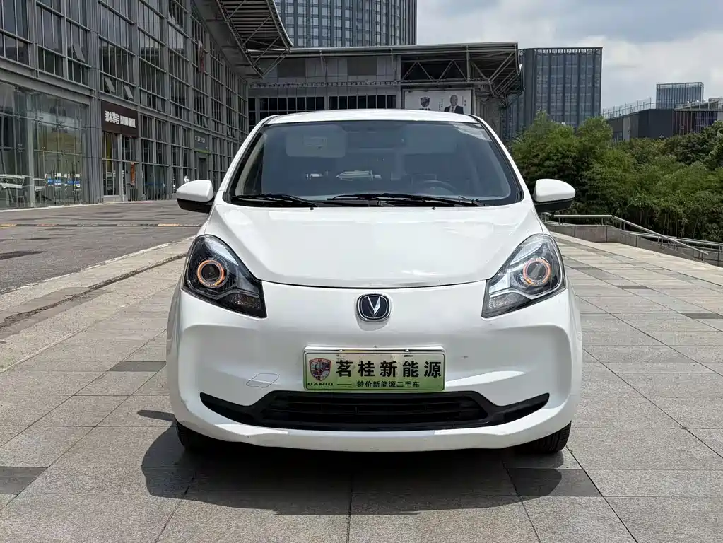 Changan Benben E-Star — миниатюра 2