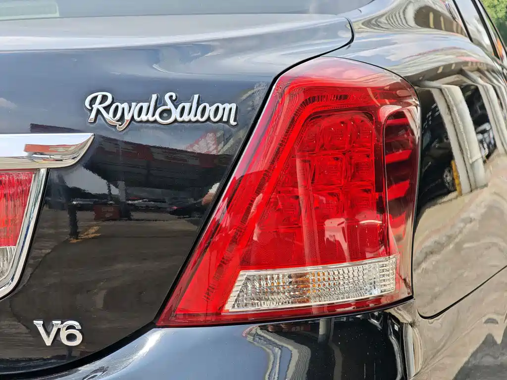 Toyota Crown — миниатюра 16