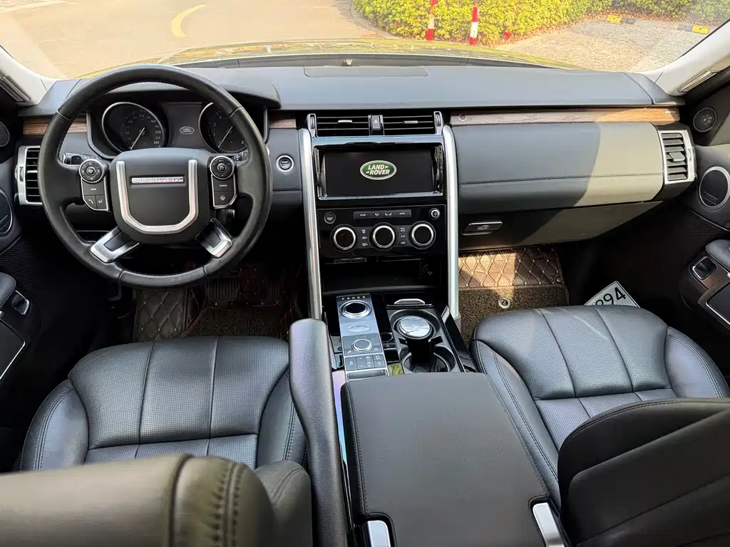 Land Rover Discovery — миниатюра 6