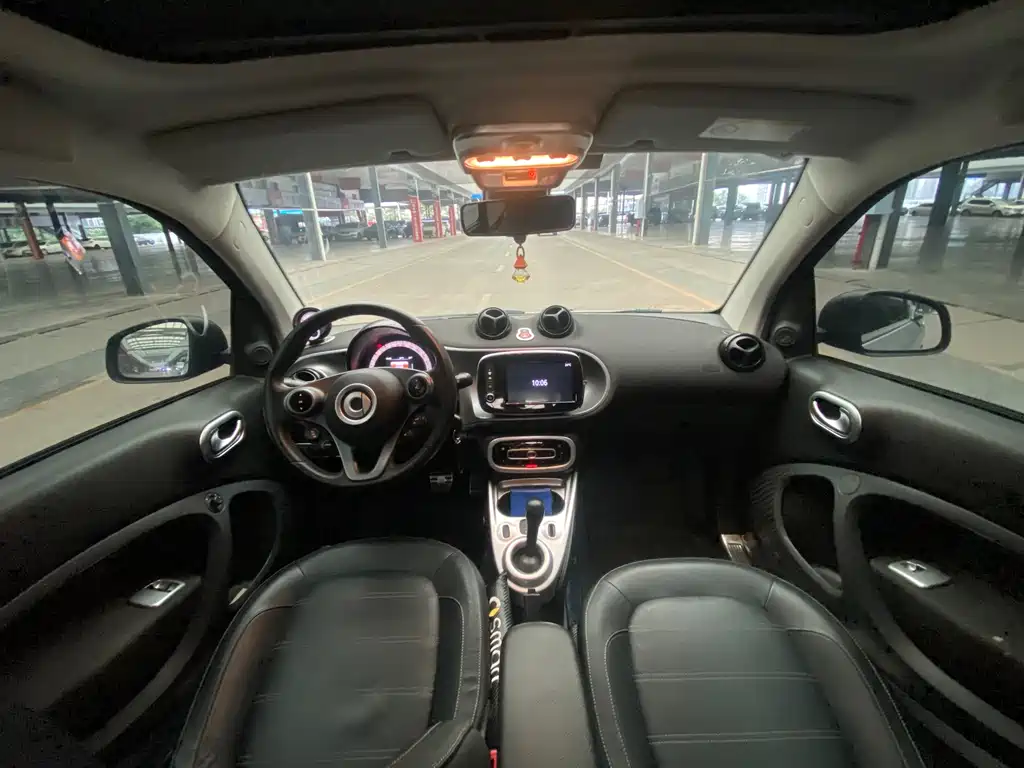 smart Smart Fortwo — миниатюра 10