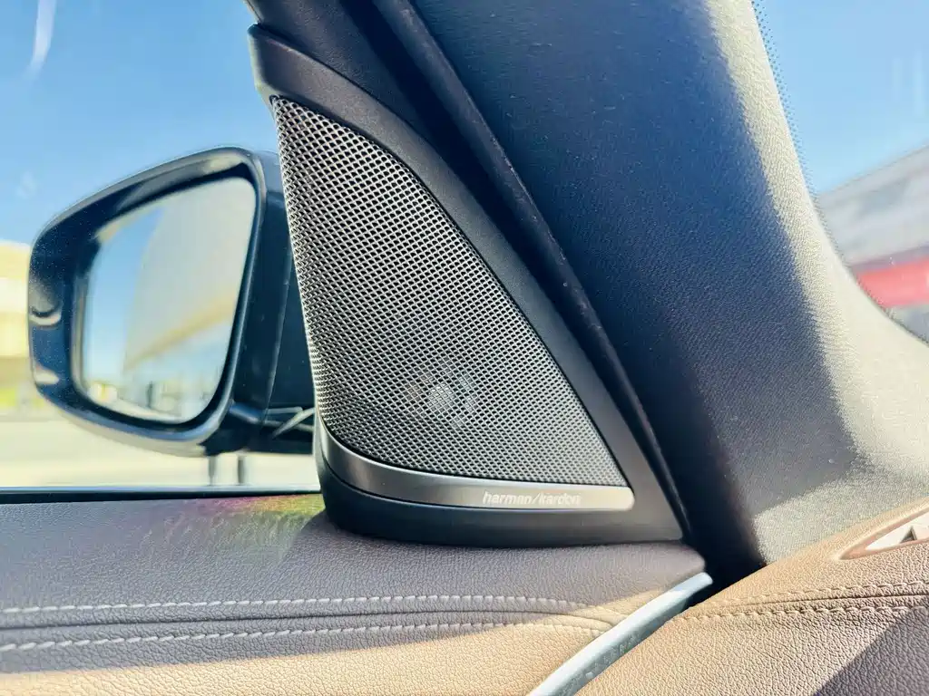 BMW 5 Series New Energy — миниатюра 14