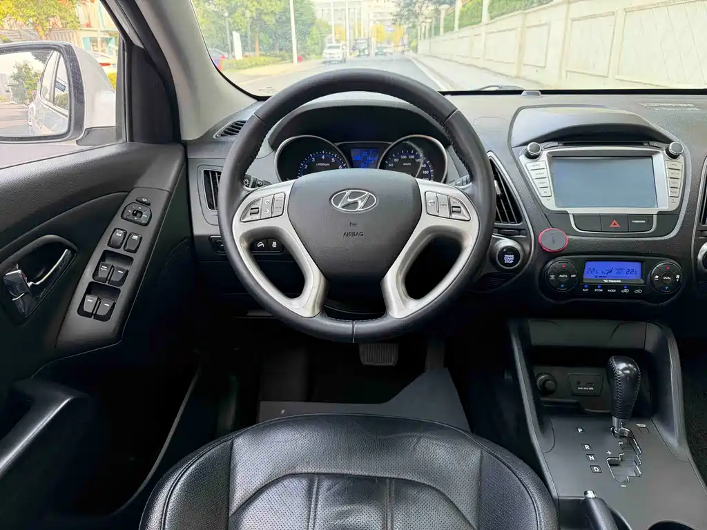 Hyundai ix35 — миниатюра 9