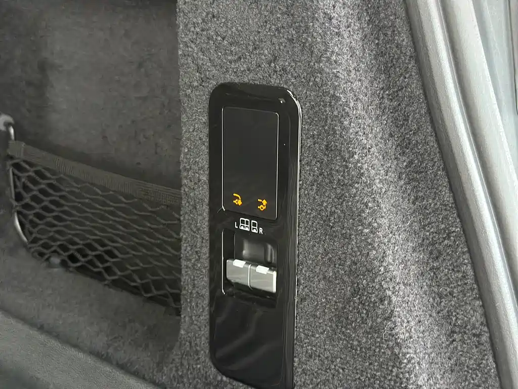 Land Rover Sport — миниатюра 44