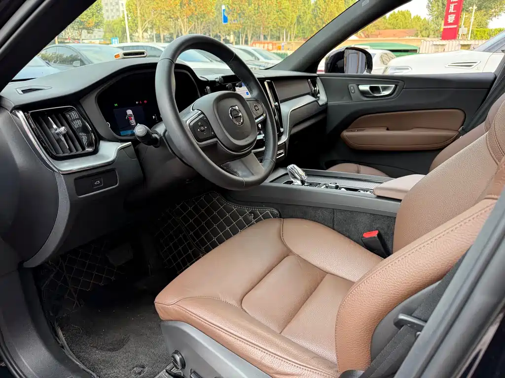 Volvo XC60 — миниатюра 7