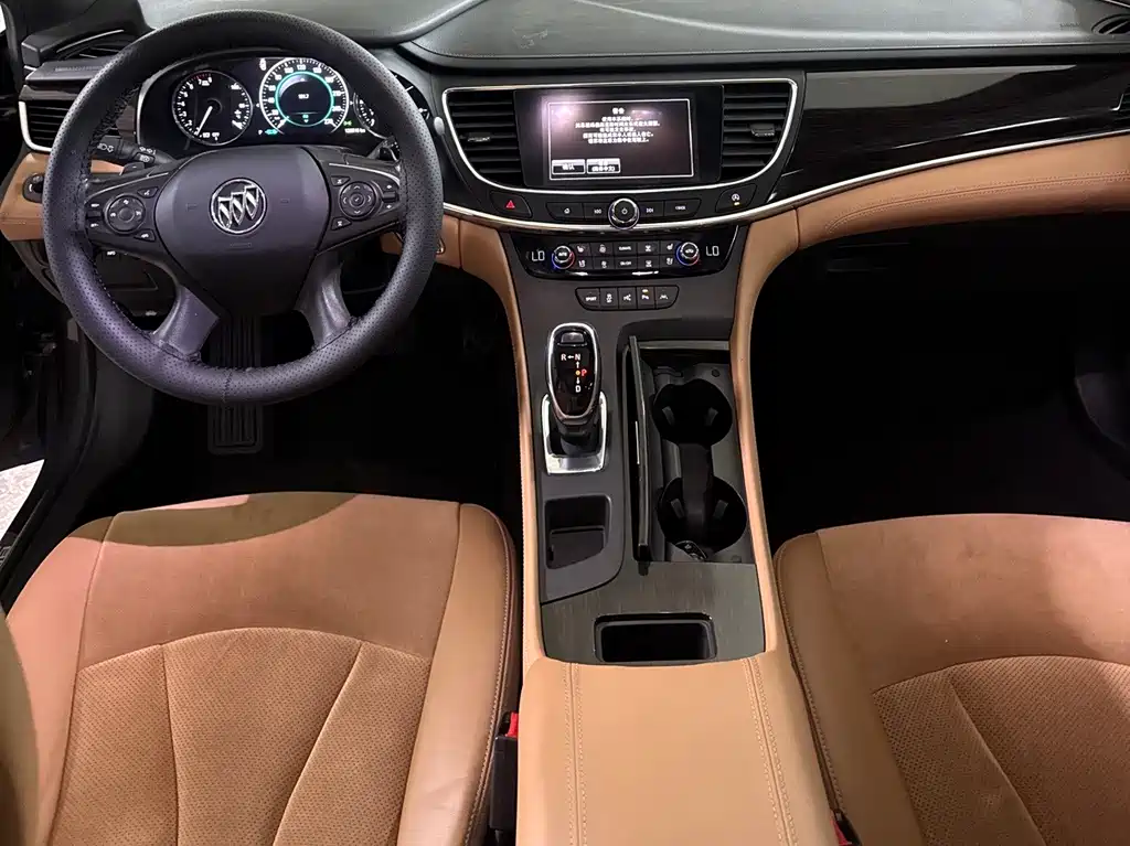 Buick LaCrosse — миниатюра 11