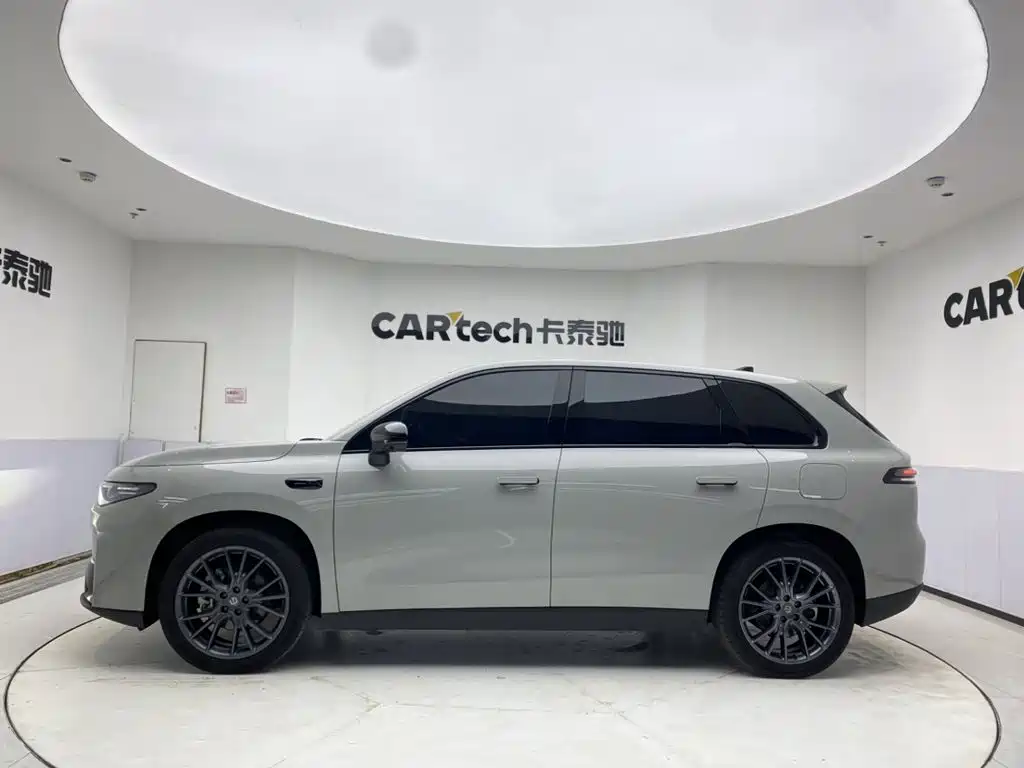 Leapmotor Leapmotor C10 — миниатюра 8