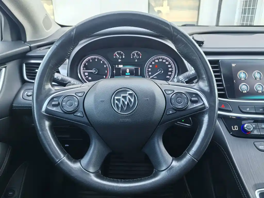 Buick LaCrosse — миниатюра 8