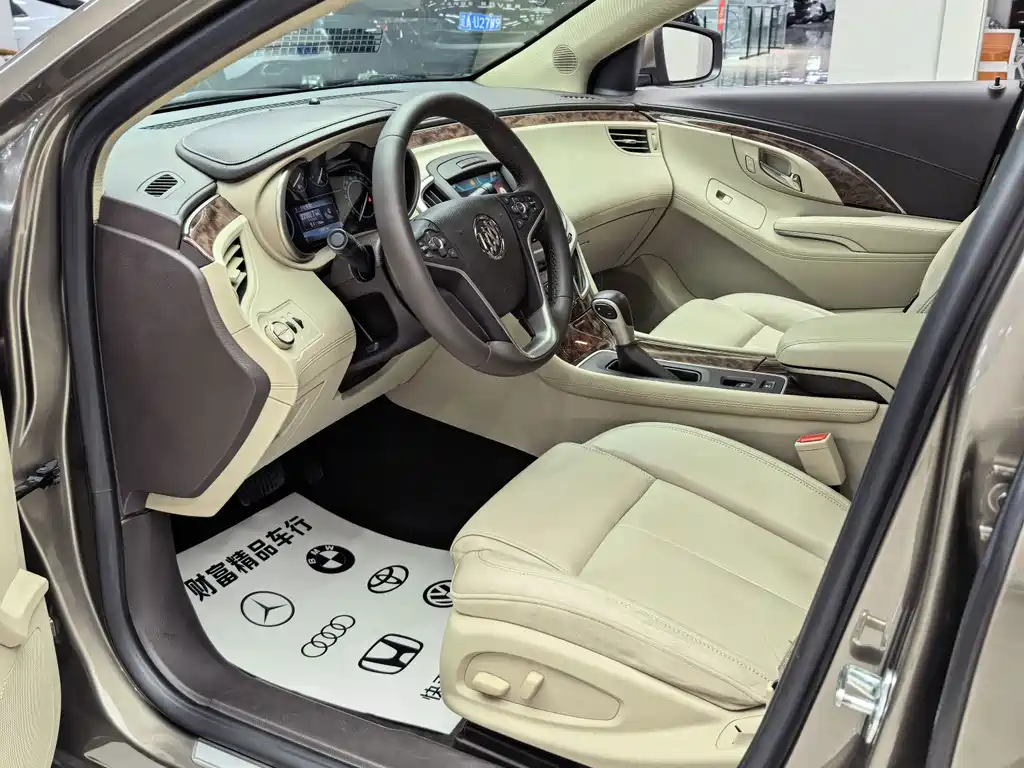 Buick LaCrosse — миниатюра 4