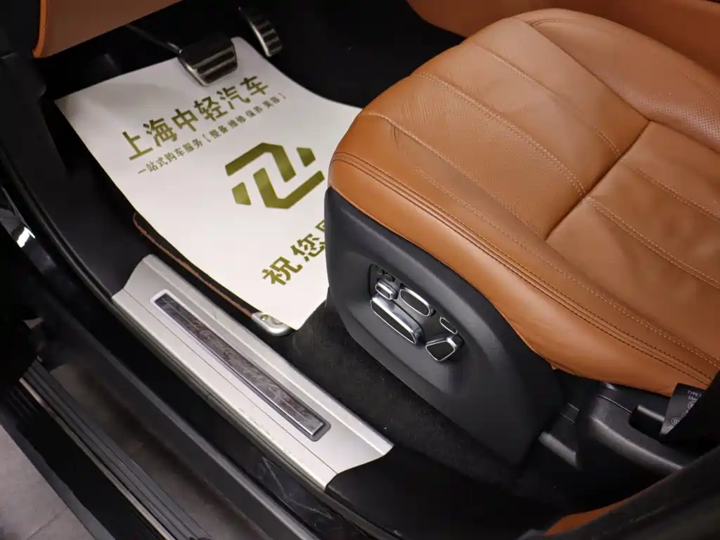 Land Rover Range Rover — миниатюра 9