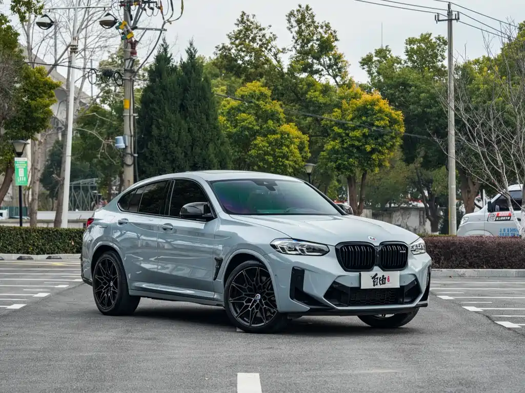 BMW X4 M