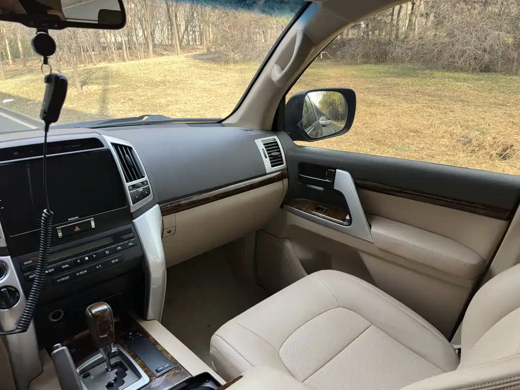 Toyota Land Cruiser 2016 4.6L GX-R AT