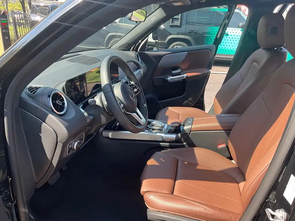 Mercedes-Benz GLB — миниатюра 9