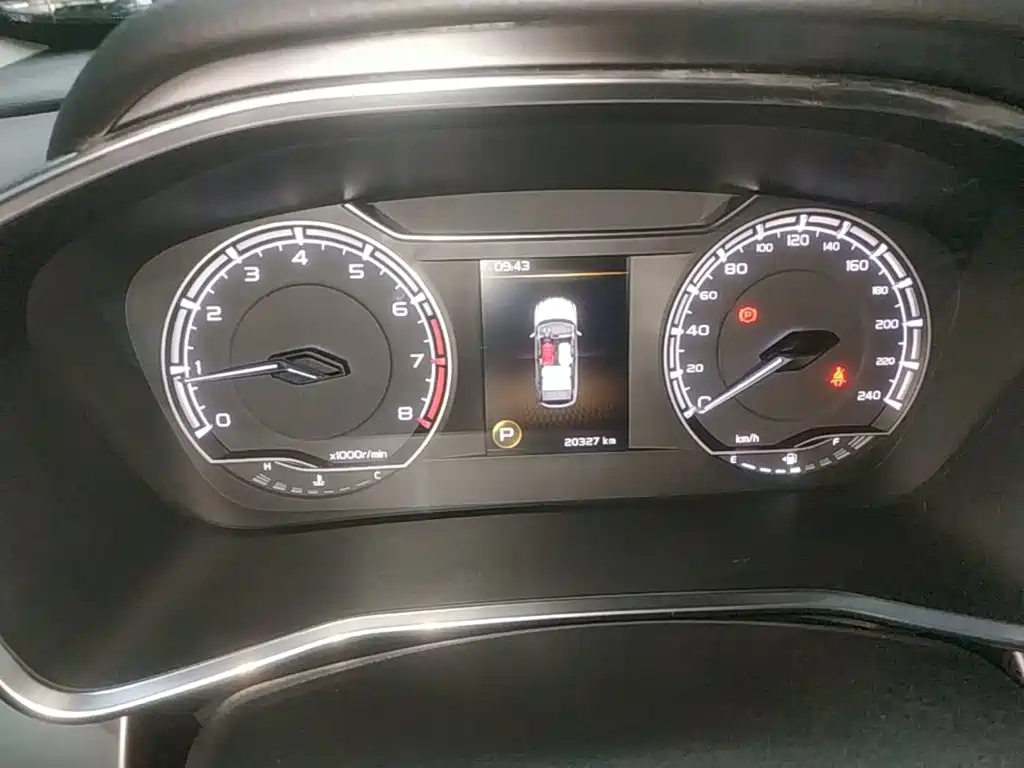 Geely Binyue — миниатюра 12