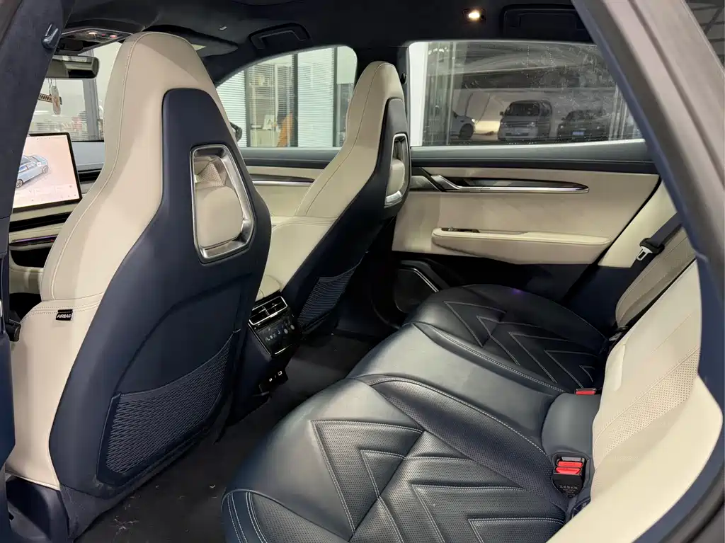 ZEEKR EXTREME KRYPTON 001