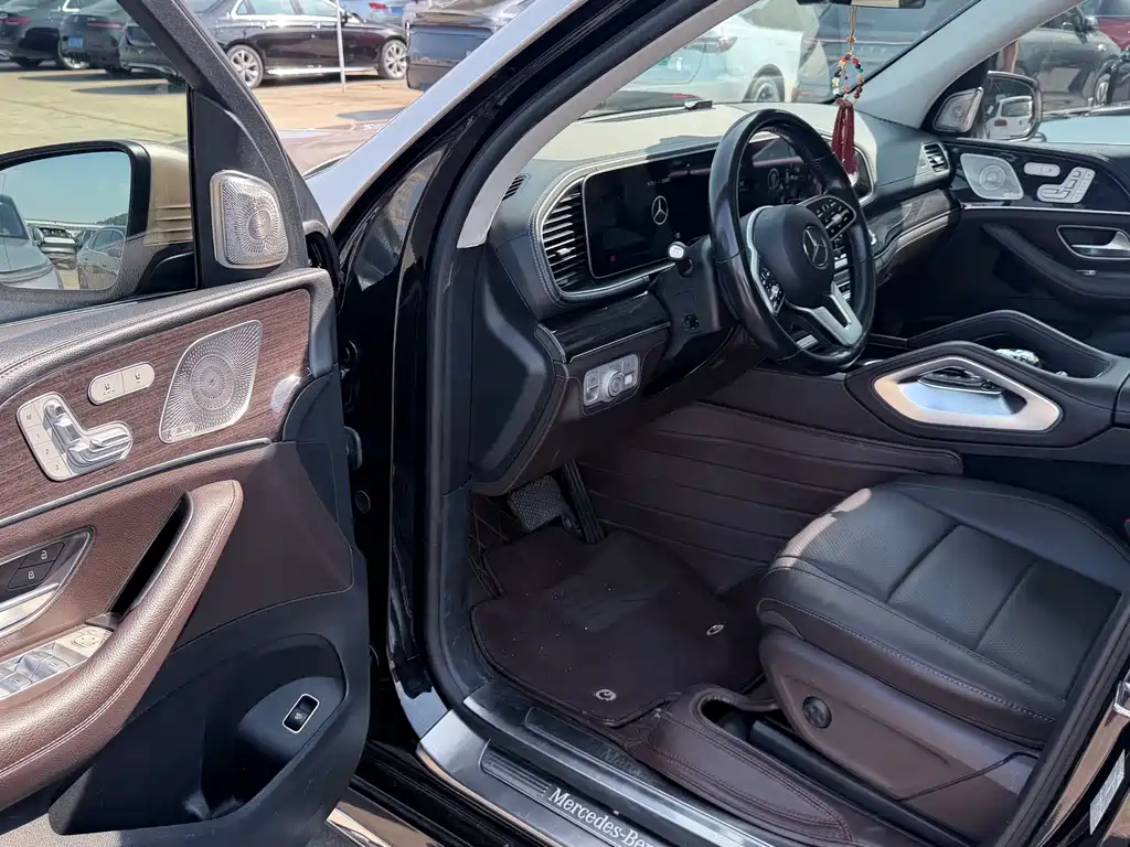 Mercedes-Benz GLS — миниатюра 4