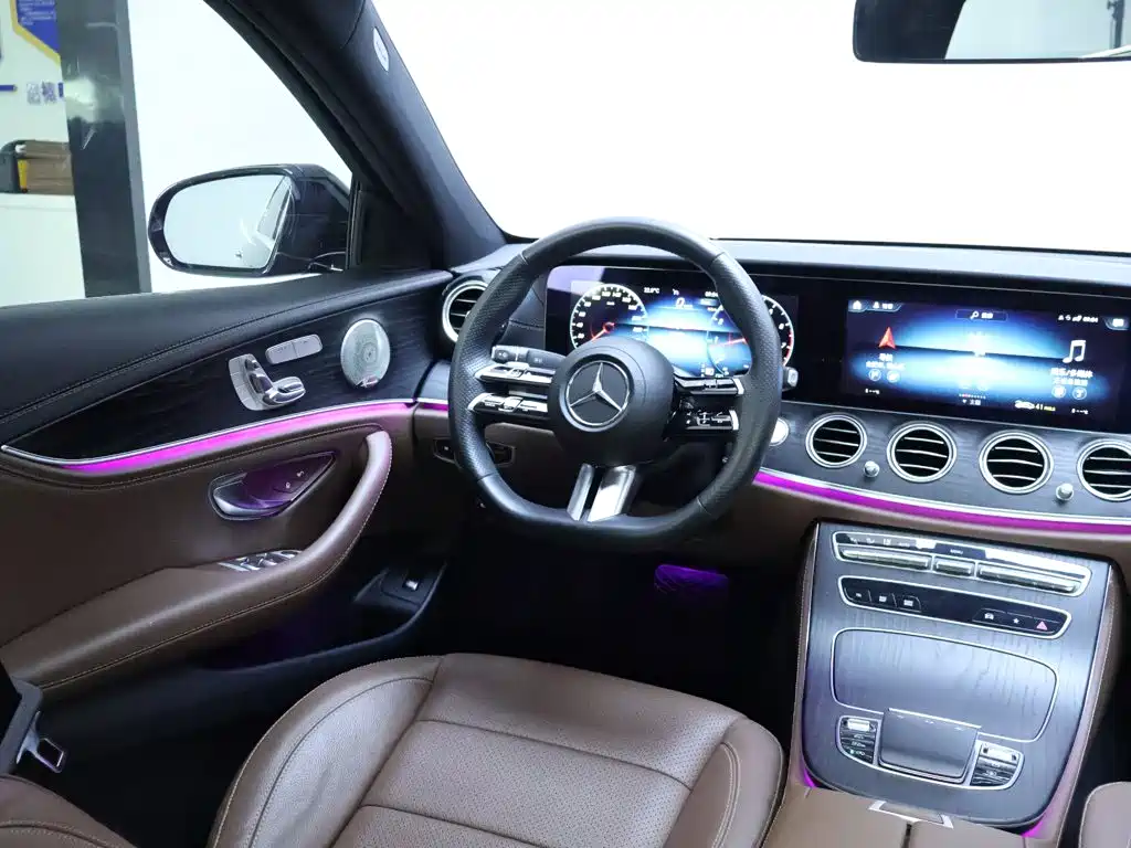 Mercedes-Benz E-Class — миниатюра 14