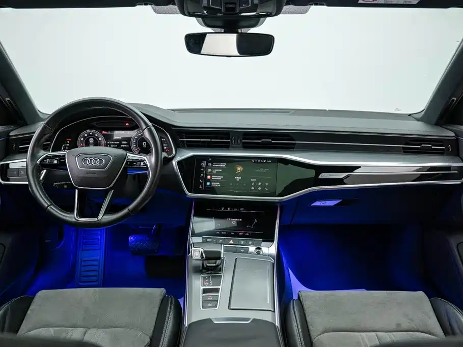Audi A6L 2022 40 TFSI Luxury