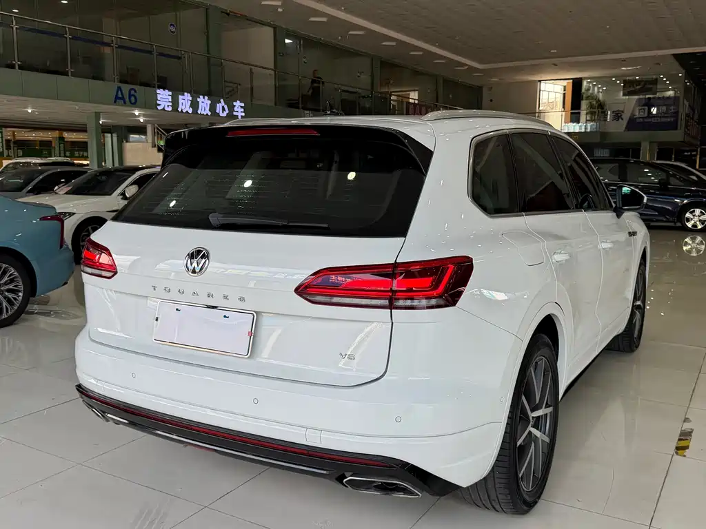 Volkswagen Touareg — миниатюра 13