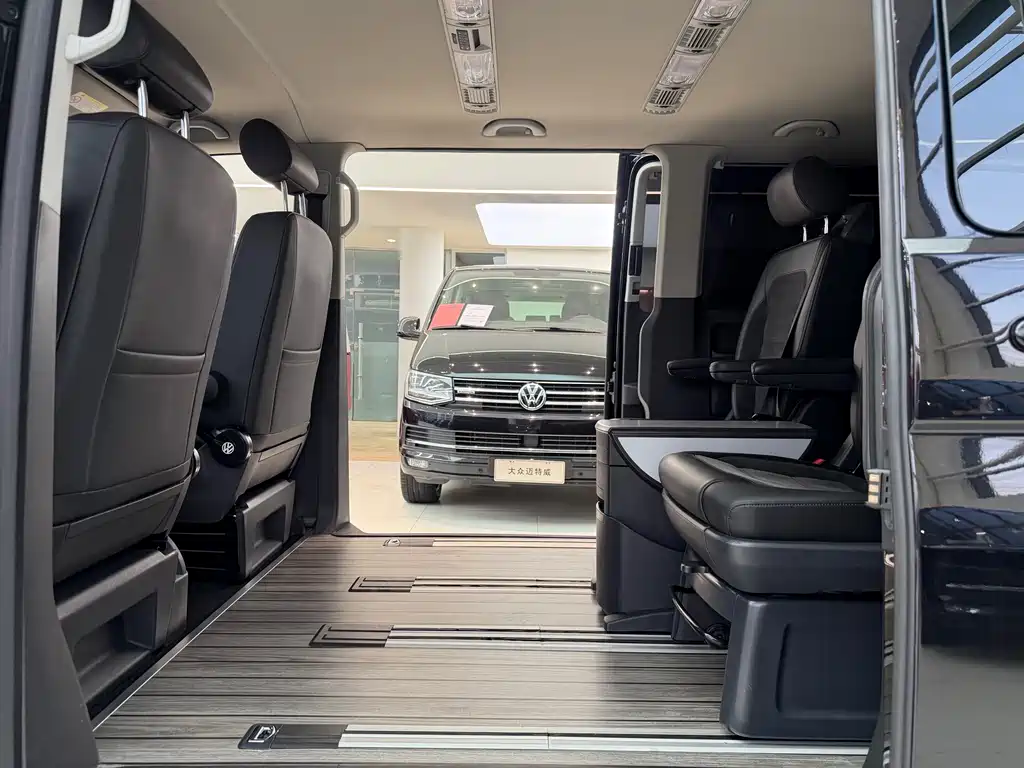 Volkswagen Caravelle — миниатюра 18