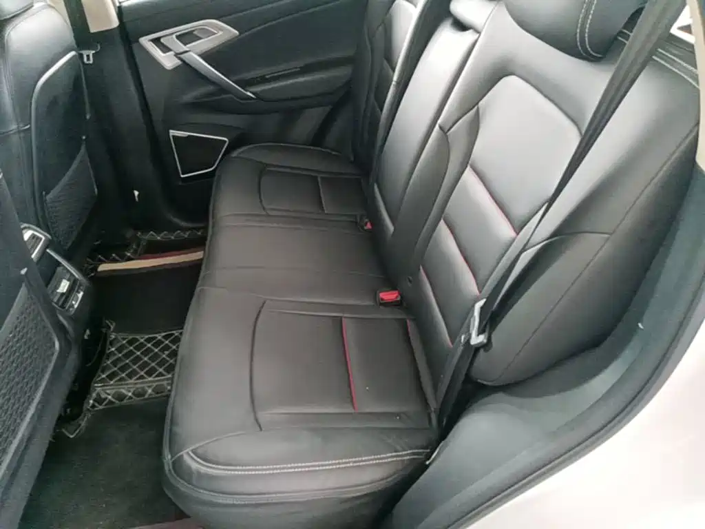 Geely Boyue — миниатюра 17