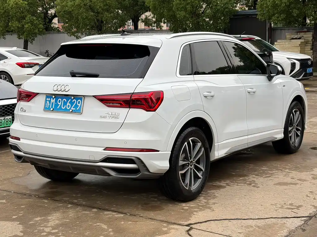 Audi Q3 2022 35 TFSI