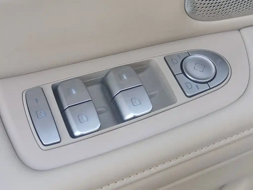 AITO AITO M7 — миниатюра 4
