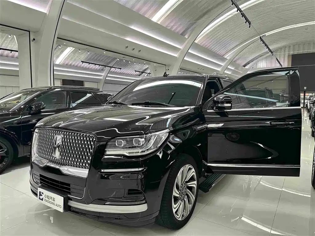 Lincoln Navigator — миниатюра 5