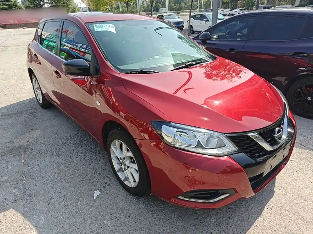 Nissan Tiida — миниатюра 4