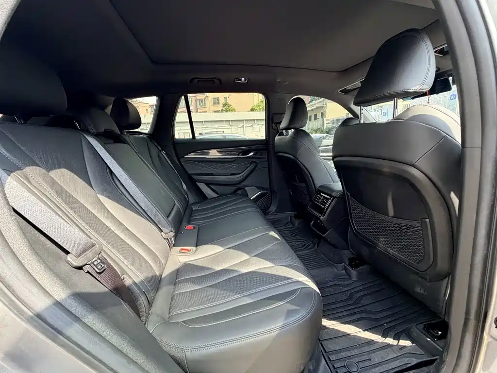 Geely Xingyue L — миниатюра 9