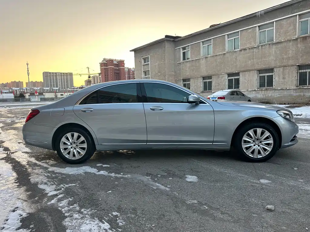 MERCEDES-BENZ S CLASS
