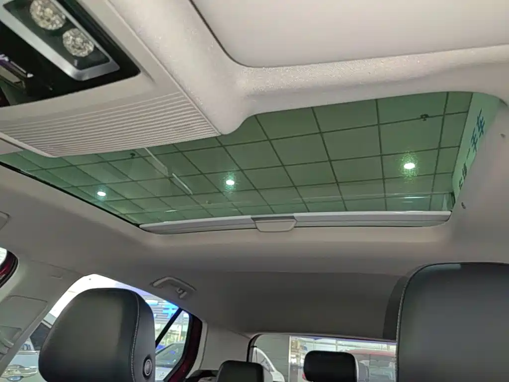 Volkswagen Golf — миниатюра 18