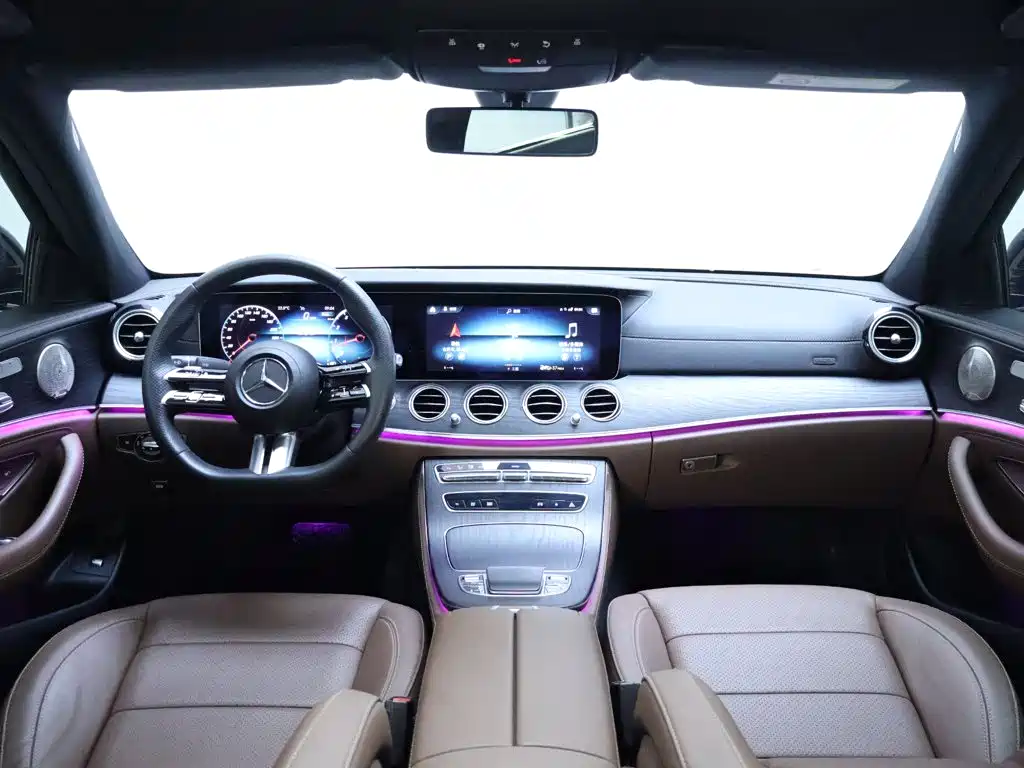 Mercedes-Benz E-Class — миниатюра 13