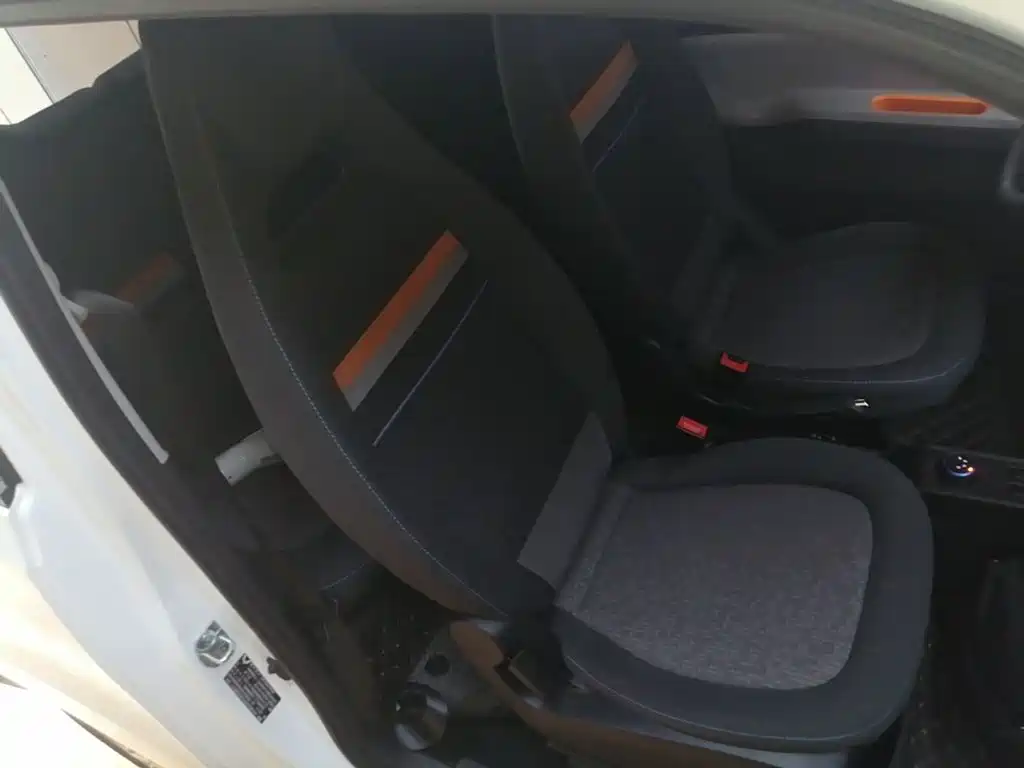 Wuling MINIEV — миниатюра 25