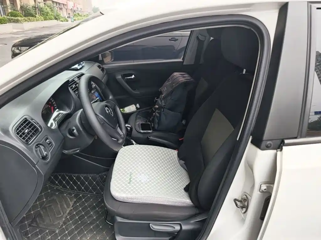 Volkswagen Polo — миниатюра 11