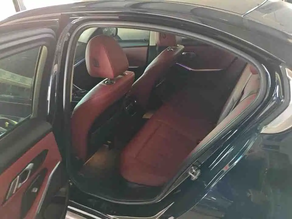 BMW 3 Series — миниатюра 8